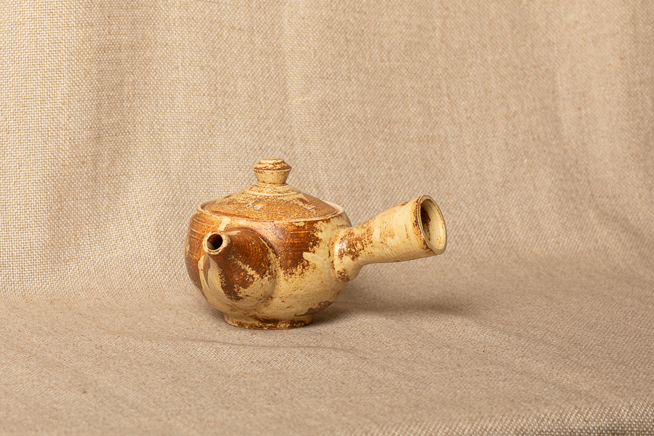 Pieza cerámica de Inu Ceramics